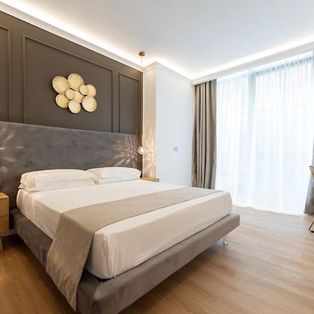 Toledo Relais Suites - By Pera Rooms Collection Наполи Екстериор снимка