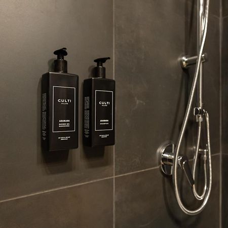 Toledo Relais Suites - By Pera Rooms Collection Наполи Екстериор снимка