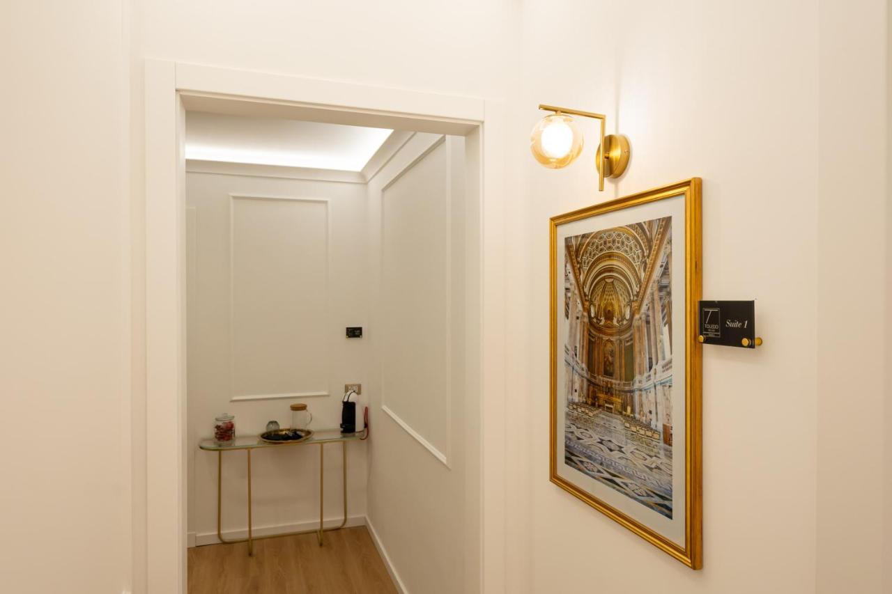 Toledo Relais Suites - By Pera Rooms Collection Наполи Екстериор снимка